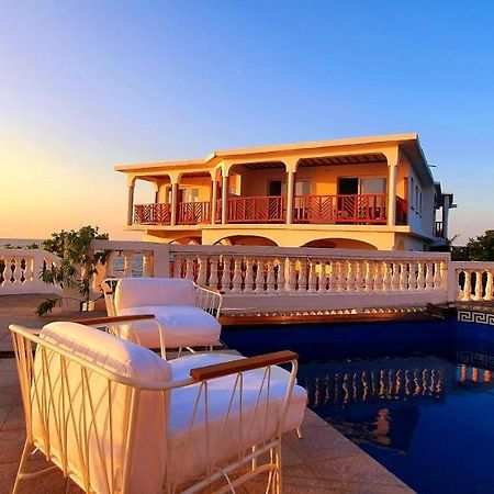 Al Camar Lodge Ndzaouze ภายนอก รูปภาพ