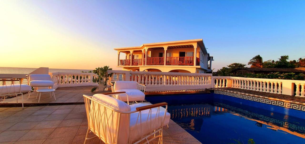 Al Camar Lodge Ndzaouze ภายนอก รูปภาพ